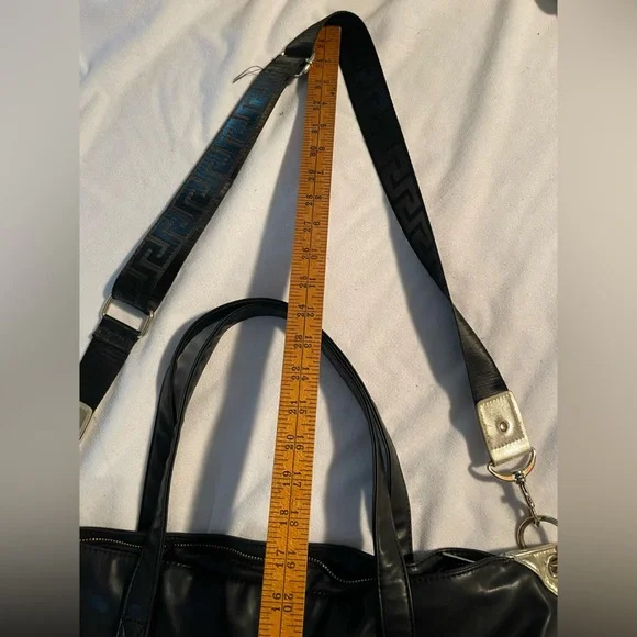 Large Auth Versace Perfums Leather Travel Bag Wide Strap W Dbl Handles Gold Acct - Picture 13 of 14